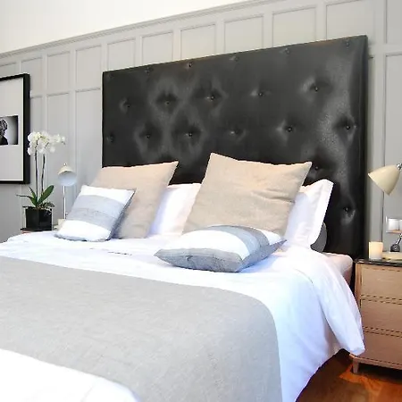 Browns Boutique 3*