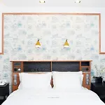 Browns Boutique 3* Lisboa