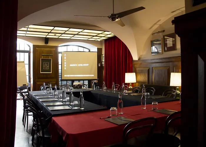 布朗斯精品酒店 酒店 3*