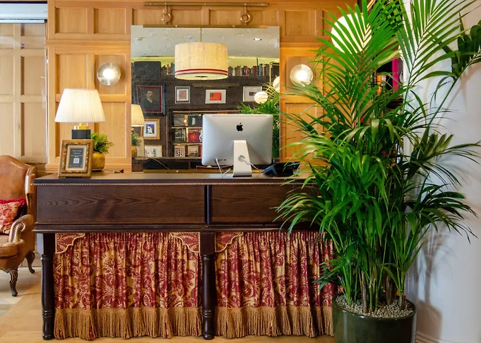 布朗斯精品酒店