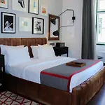 Browns Boutique 3*
