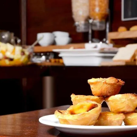 Browns Boutique Hotell 3*